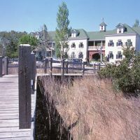 Exterior view of The Roanoke Island Inn