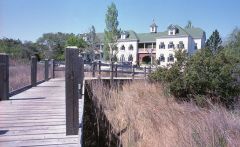 Exterior view of The Roanoke Island Inn